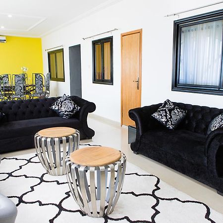 Maxwell Court Apartments Accra Exterior photo