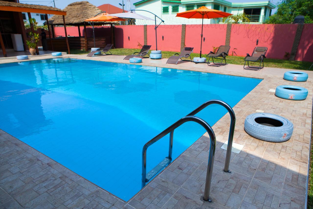 Maxwell Court Apartments Accra Exterior photo