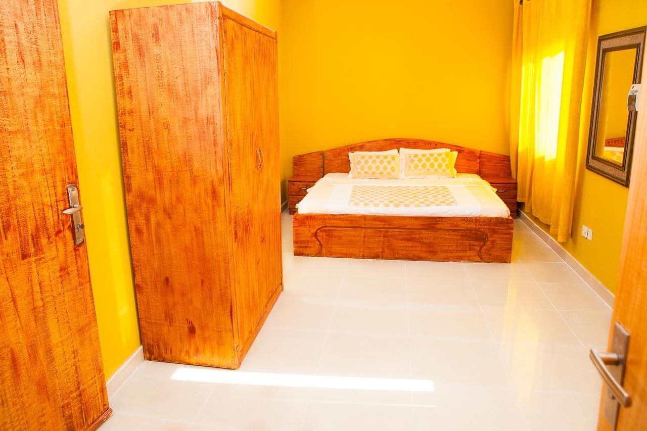 Maxwell Court Apartments Accra Exterior photo