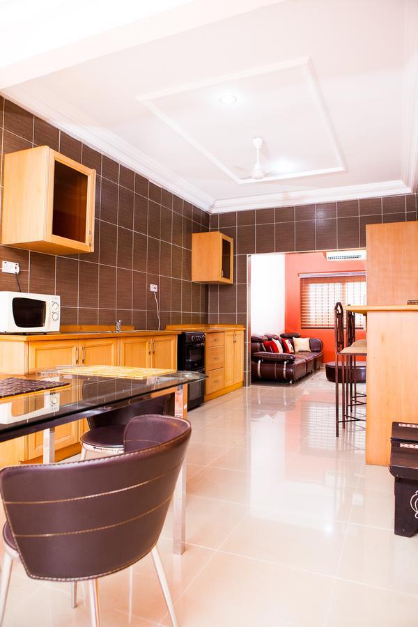 Maxwell Court Apartments Accra Exterior photo