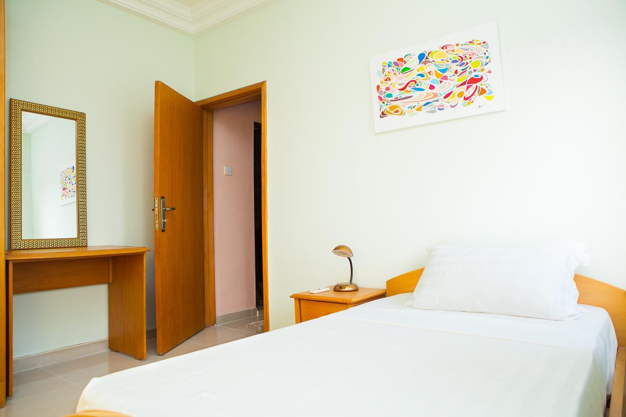 Maxwell Court Apartments Accra Exterior photo