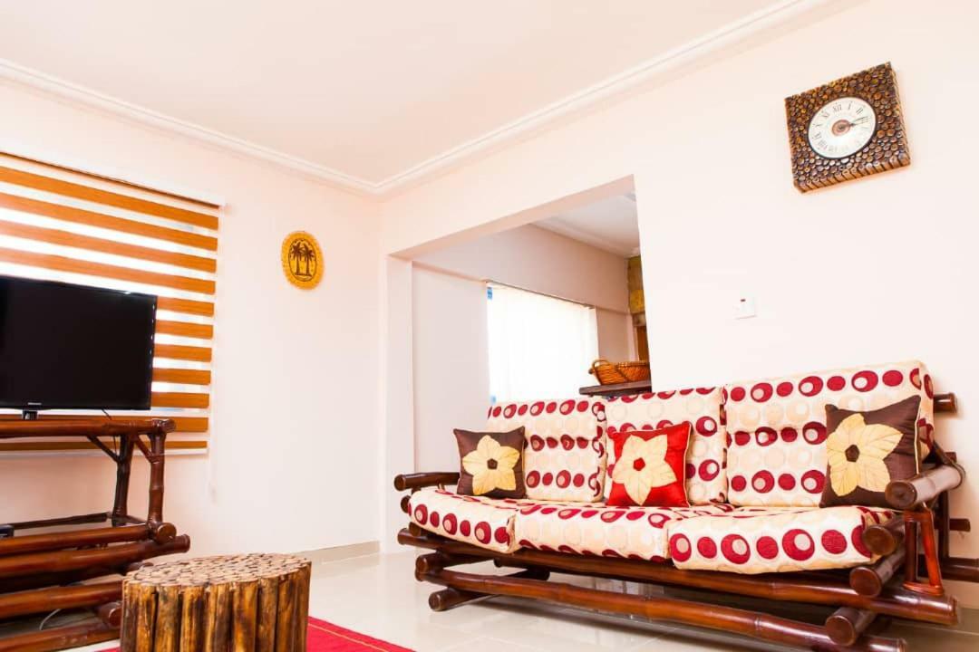 Maxwell Court Apartments Accra Exterior photo